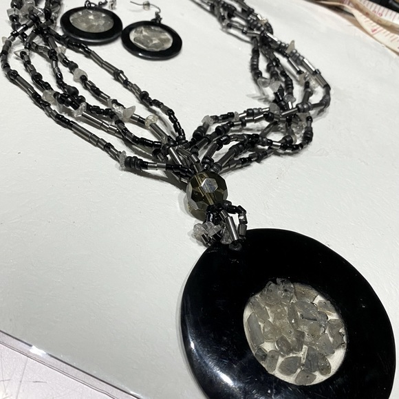 New 2 pc Blk/slv/Grey Clear Quartz Neck/Ear Set- SALE - Picture 6 of 13